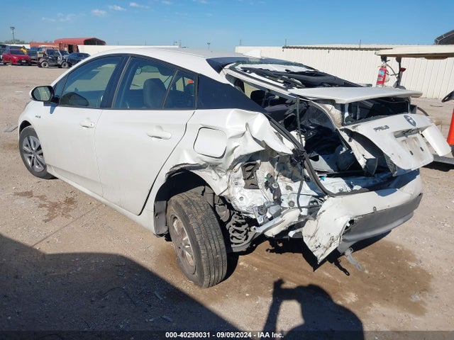 JTDKARFU2G3002619 Toyota Prius Three