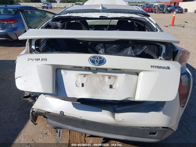 JTDKARFU2G3002619 Toyota Prius Three