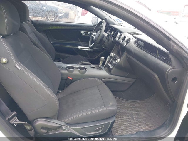 Ford Mustang Ecoboost Fastback 2022 1FA6P8TH9N5141347 Image 5