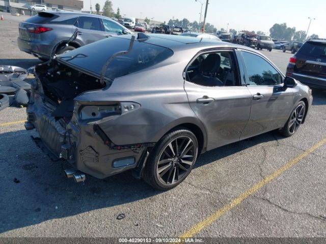 4T1BZ1HK2JU019455 Toyota Camry Xse V6