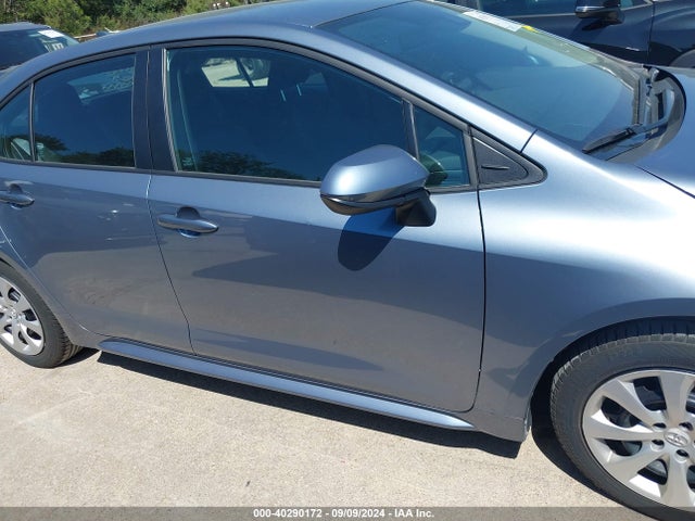Toyota COROLLA LE 2022 5YFEPMAE5NP342110 Image 13