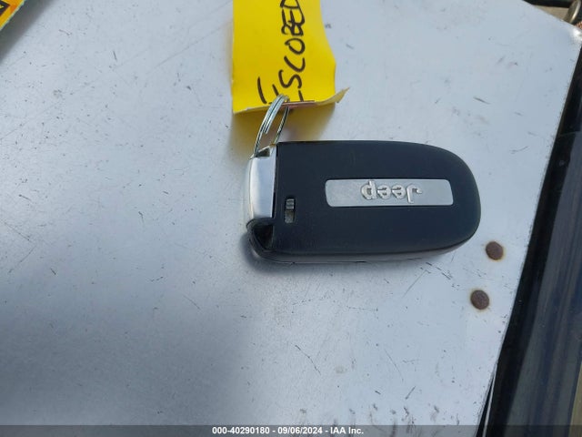 1C4RJEAG1FC728009 Jeep Grand Cherokee Altitude