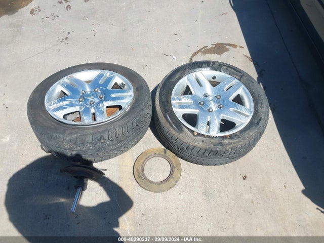 2G1WB5E30E1123290 Chevrolet Impala Limited Lt