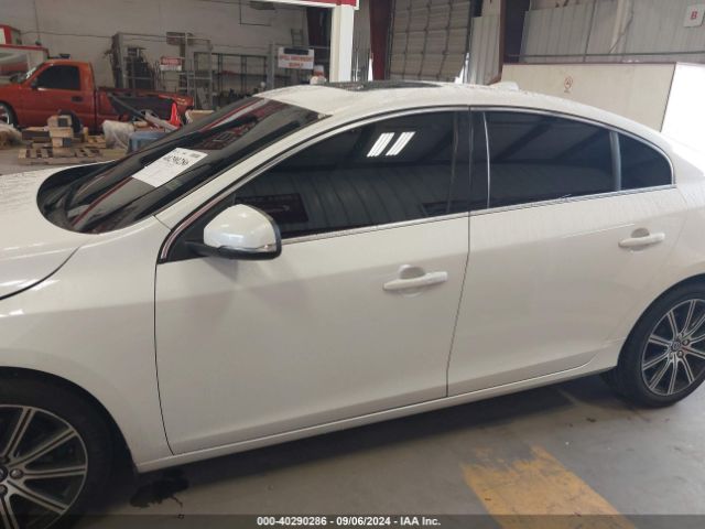 LYV402TMXJB159981 Volvo S60 Inscription T5 Platinum
