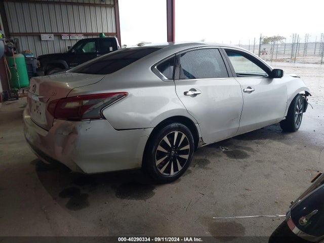 1N4AL3AP8JC106064 Nissan Altima 2.5 Sv