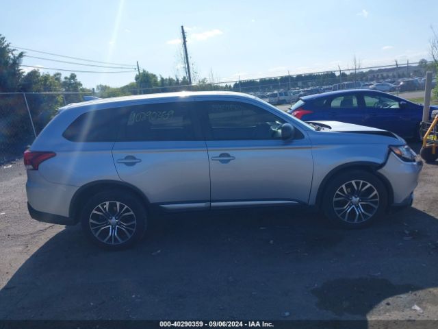 JA4AZ2A35HZ055009 Mitsubishi Outlander Es