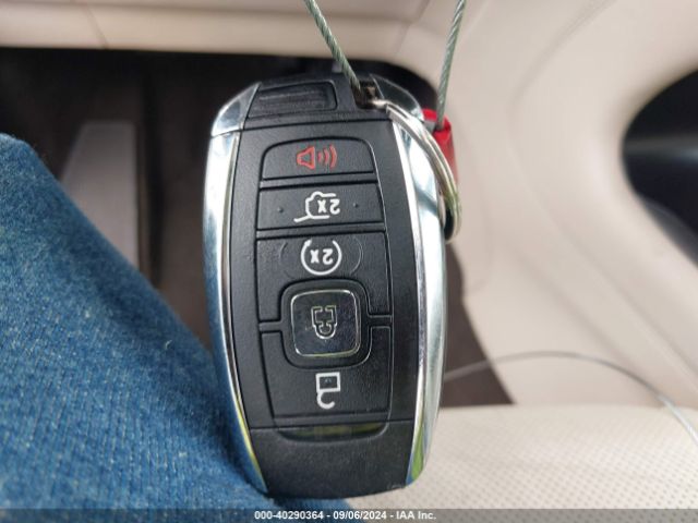 5LMCJ3D93KUL18025 Lincoln Mkc Reserve