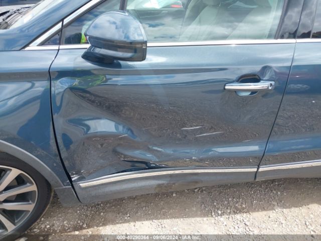 5LMCJ3D93KUL18025 Lincoln Mkc Reserve