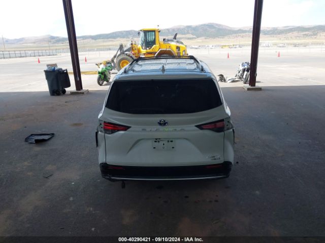 5TDERKEC9NS086519 Toyota Sienna Platinum