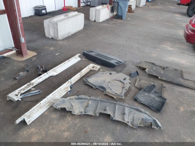 5TDERKEC9NS086519 Toyota Sienna Platinum