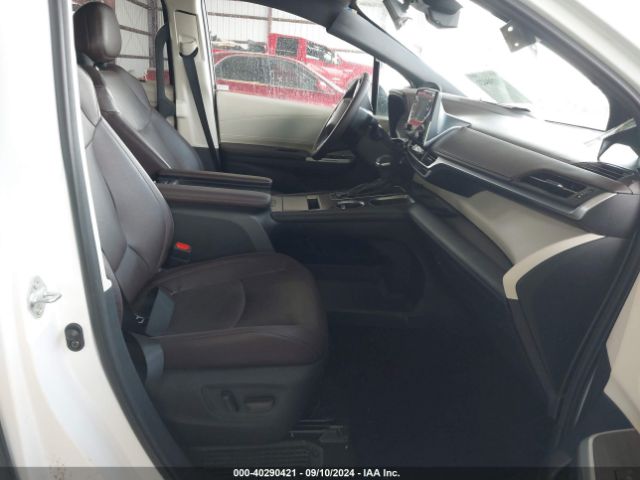 5TDERKEC9NS086519 Toyota Sienna Platinum