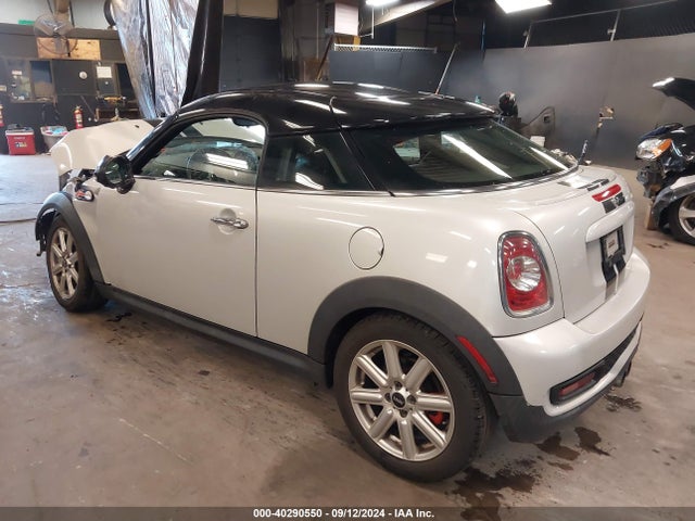 2012 MINI COOPER S WMWSX3C54CT154708 Photo 2