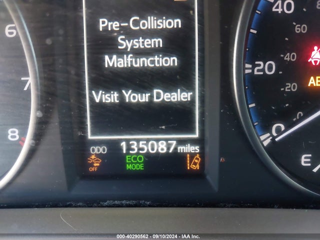 Toyota RAV4 LE 2017 JTMZFREV5HJ129758 Image 15