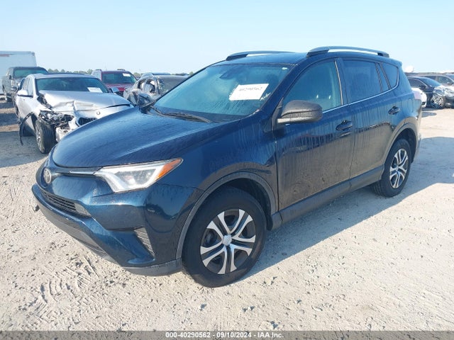 Toyota RAV4 LE 2017 JTMZFREV5HJ129758 Image 2