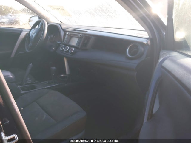 Toyota RAV4 LE 2017 JTMZFREV5HJ129758 Image 5