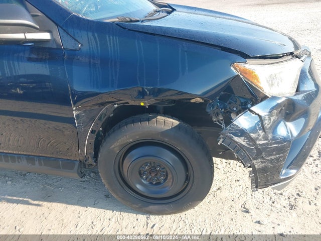 Toyota RAV4 LE 2017 JTMZFREV5HJ129758 Image 6