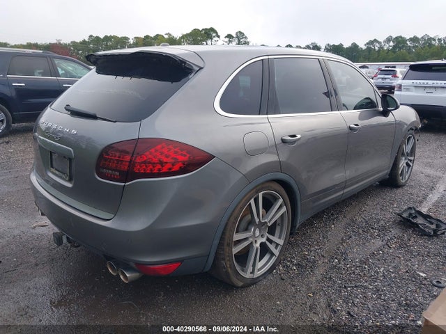 2012 PORSCHE CAYENNE WP1AB2A2XCLA49430 Photo 3