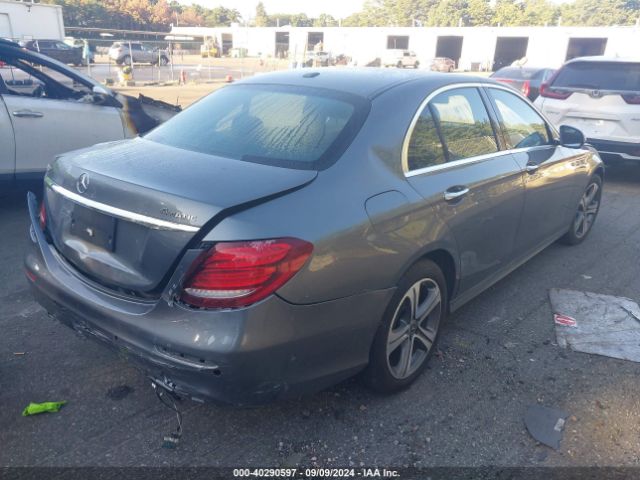 WDDZF4KB8HA260234 Mercedes-Benz E 300 4matic