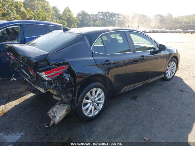 Toyota CAMRY LE 2020 4T1C11AK5LU338955 Image 4