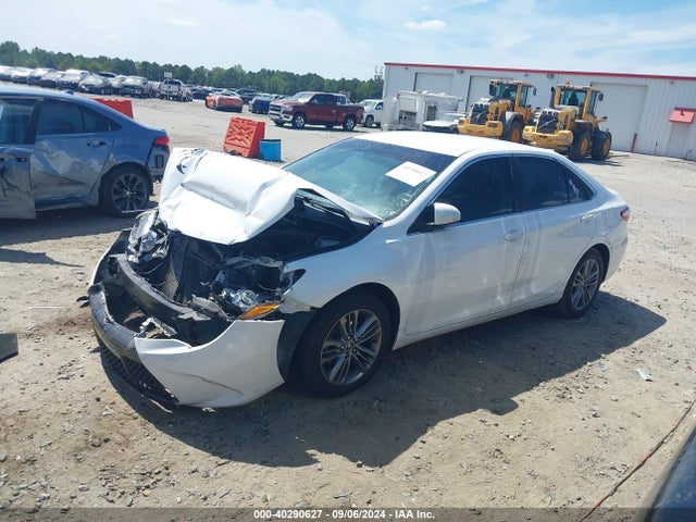 Toyota CAMRY SE 2015 4T1BF1FK8FU110233 Image 2