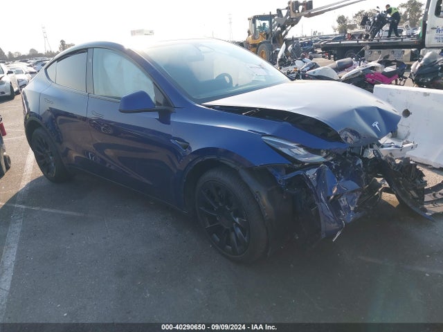 2023 TESLA MODEL Y 7SAYGDEE7PA154713 Photo 0