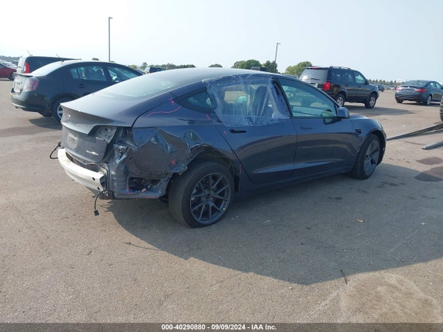 2022 TESLA MODEL 3 5YJ3E1EB5NF121033 Photo 3