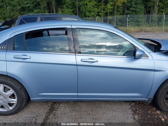 1C3CCBAB2EN211070 Chrysler 200 LX