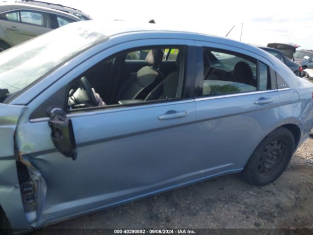1C3CCBAB2EN211070 Chrysler 200 LX
