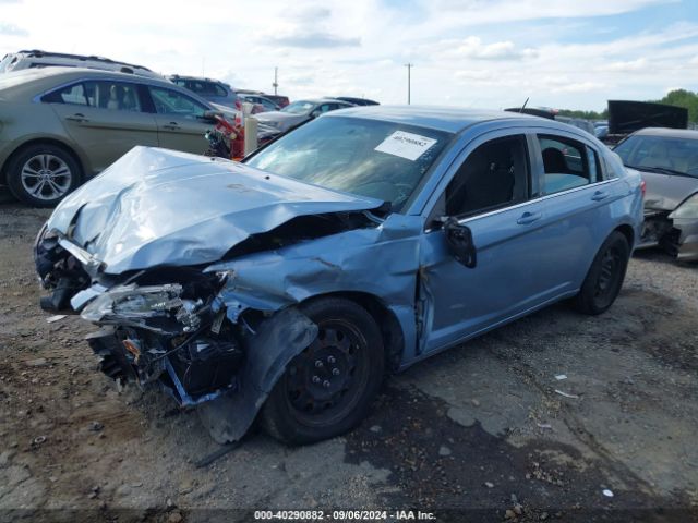 1C3CCBAB2EN211070 Chrysler 200 LX