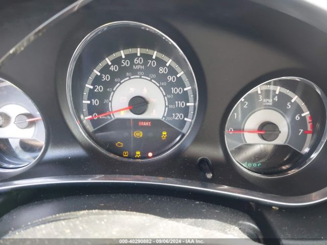 1C3CCBAB2EN211070 Chrysler 200 LX
