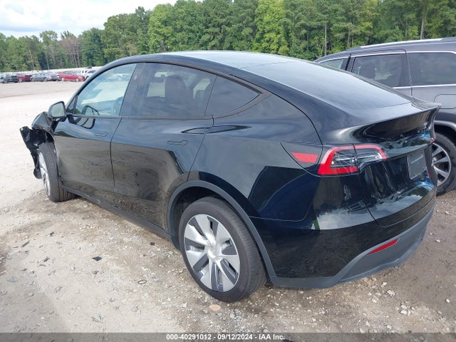 2023 TESLA MODEL Y 7SAYGDEE2PA190762 Photo 2
