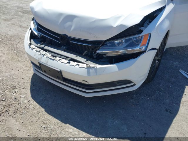 3VWD17AJ6GM258302 Volkswagen Jetta 1.8t Sport