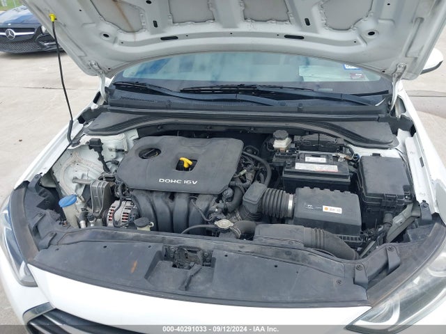 5NPD74LF9JH255397 Hyundai ELANTRA SE