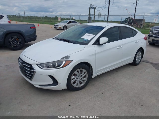 5NPD74LF9JH255397 Hyundai ELANTRA SE