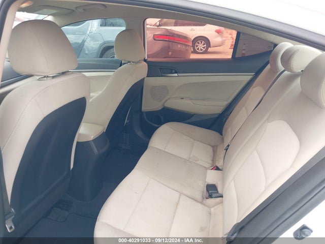 5NPD74LF9JH255397 Hyundai ELANTRA SE
