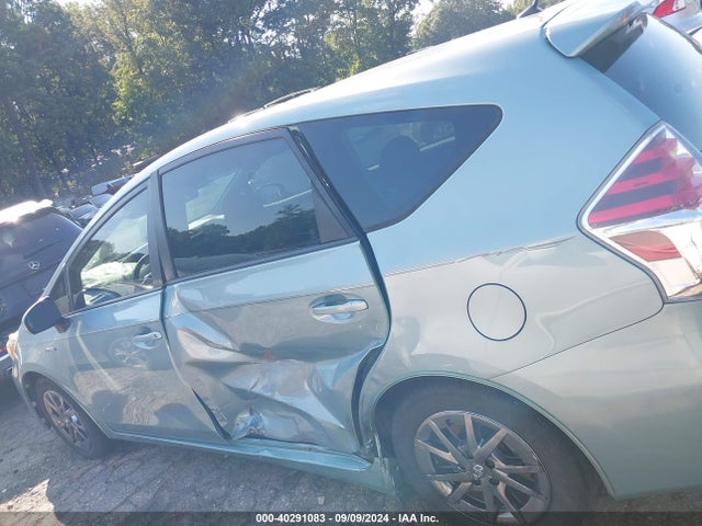 Toyota Prius V Two 2015 JTDZN3EU7FJ028323 Image 14