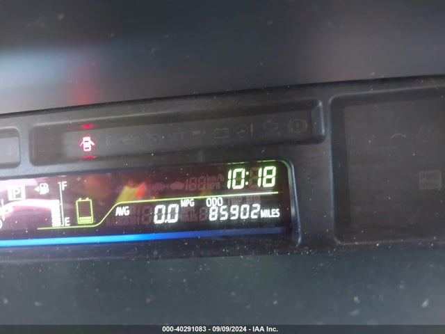 Toyota Prius V Two 2015 JTDZN3EU7FJ028323 Image 15