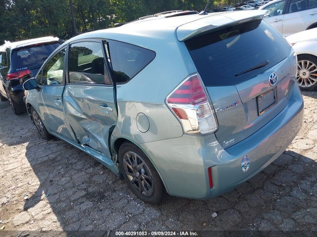Toyota Prius V Two 2015 JTDZN3EU7FJ028323 Image 3