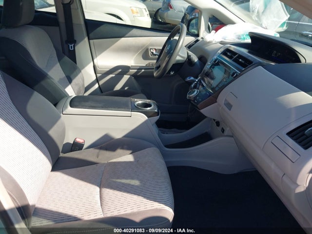 Toyota Prius V Two 2015 JTDZN3EU7FJ028323 Image 5