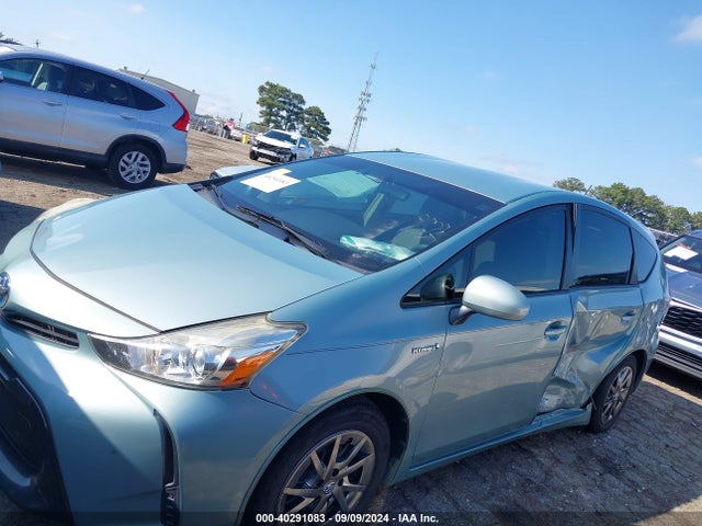 Toyota Prius V Two 2015 JTDZN3EU7FJ028323 Image 6