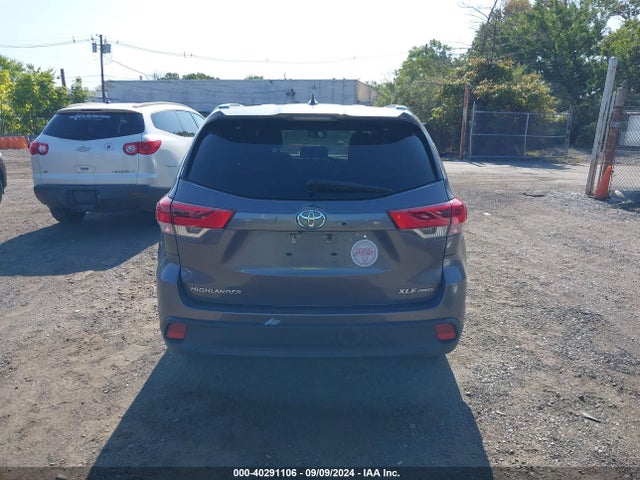 Toyota Highlander Xle 2019 5TDJZRFH7KS586742 Image 16