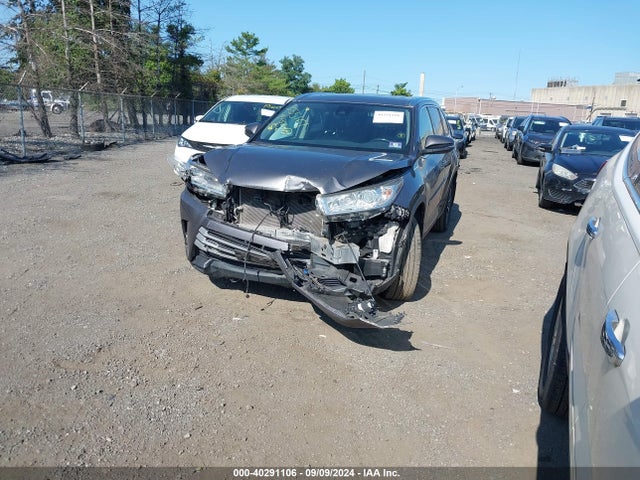 Toyota Highlander Xle 2019 5TDJZRFH7KS586742 Image 2