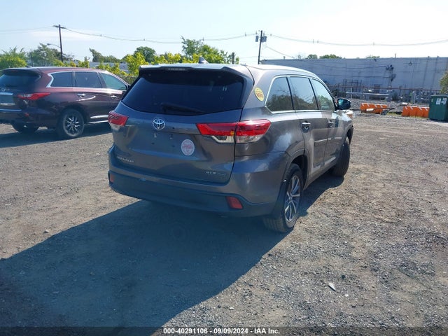 Toyota Highlander Xle 2019 5TDJZRFH7KS586742 Image 4