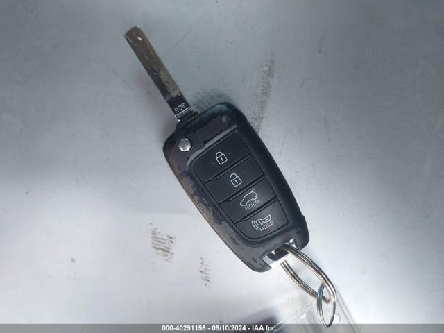 Hyundai ELANTRA GT 2019 KMHH35LE0KU098744 Image 11