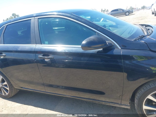 Hyundai ELANTRA GT 2019 KMHH35LE0KU098744 Image 13