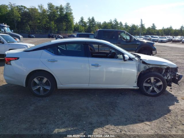 1N4BL4DW2KC130276 Nissan Altima 2.5 Sv