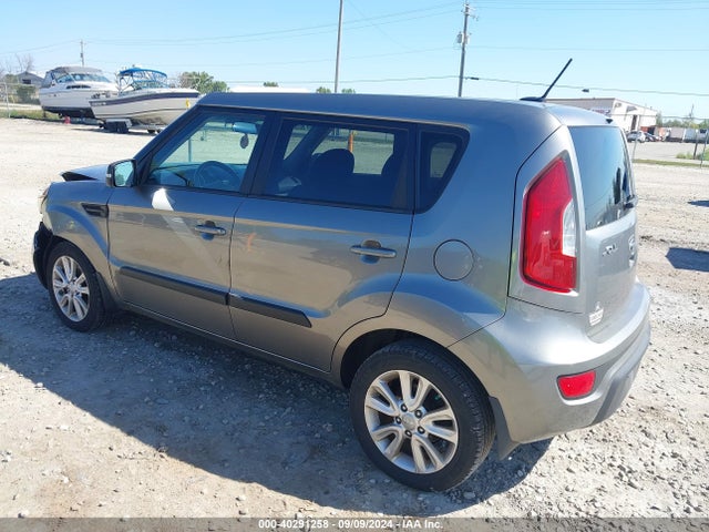 40291258 :رقم المزاد ، KNDJT2A68D7544155 vin ، 2013 Kia Soul + مزاد بيع
