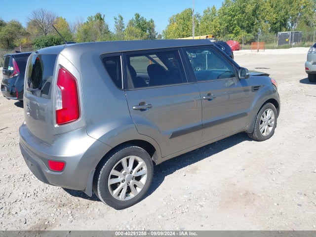 40291258 :رقم المزاد ، KNDJT2A68D7544155 vin ، 2013 Kia Soul + مزاد بيع