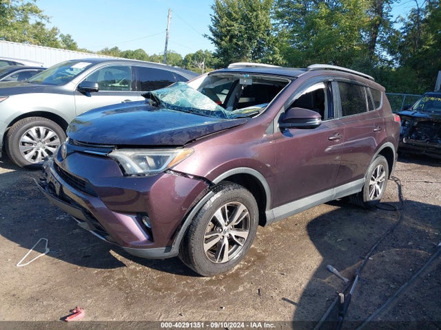 Toyota Rav4 Xle 2017 2T3WFREV7HW371035 Image 2