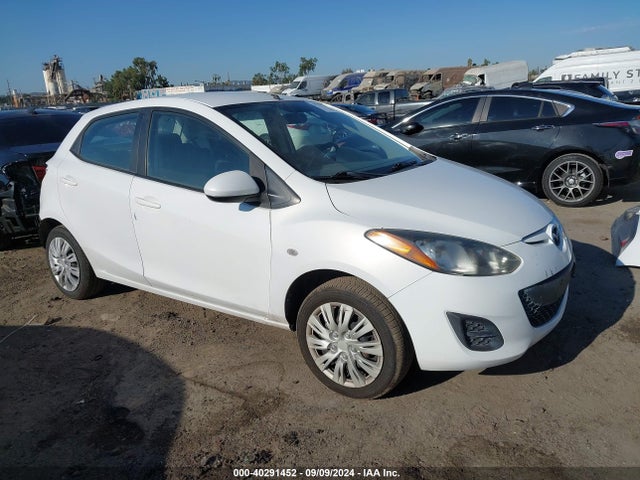 40291452 :رقم المزاد ، JM1DE1KZ4D0156164 vin ، 2013 Mazda Mazda2 Sport مزاد بيع